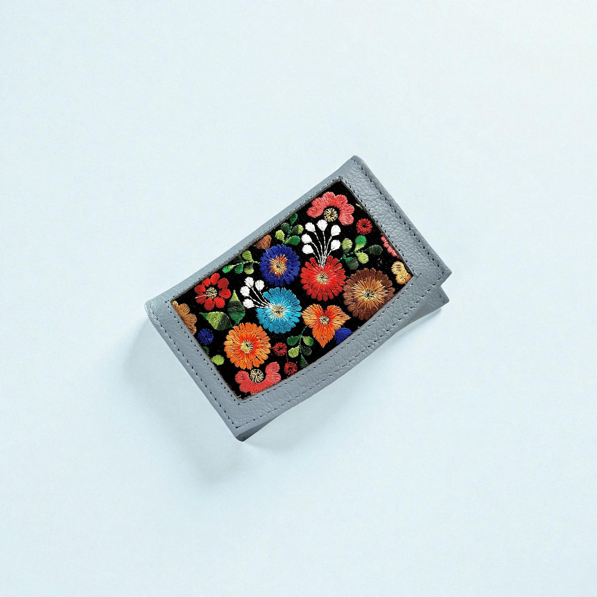 Billetera Andrea con Bordado