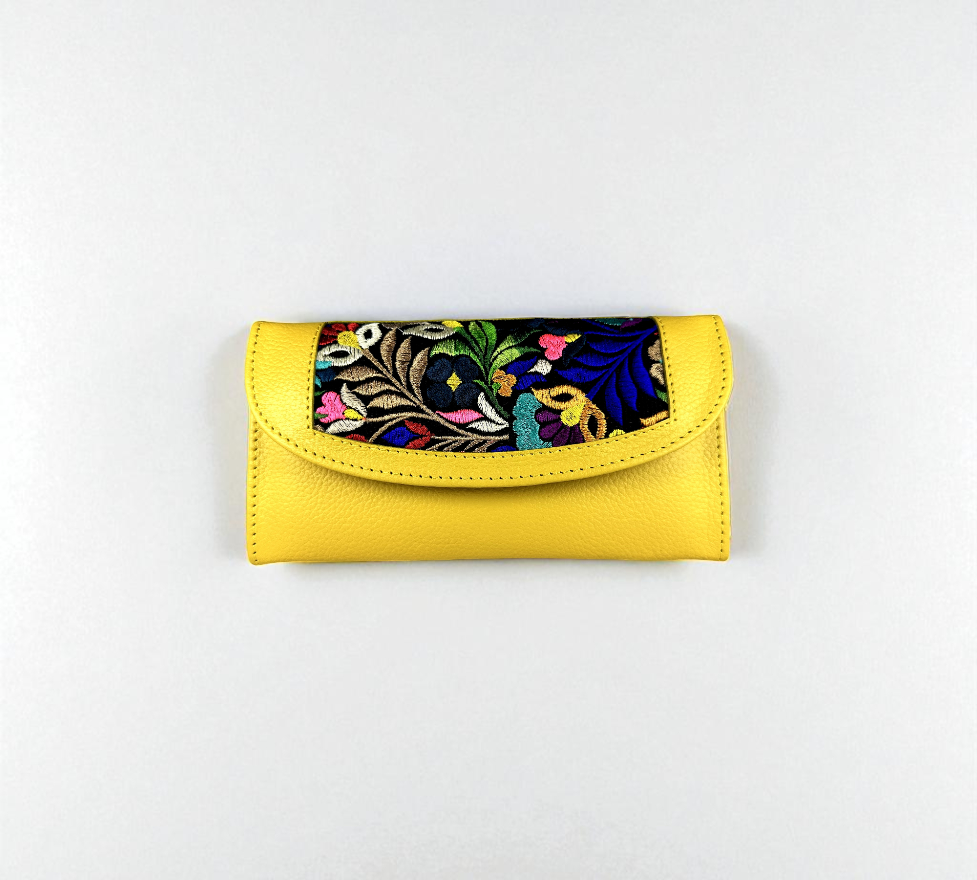 Billetera de mujer Abigail con Bordado