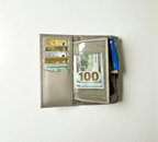 Billetera de mujer Abigail con Bordado