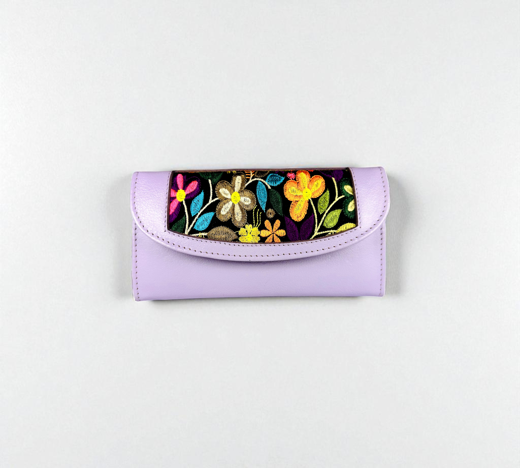 Billetera de mujer Abigail con Bordado