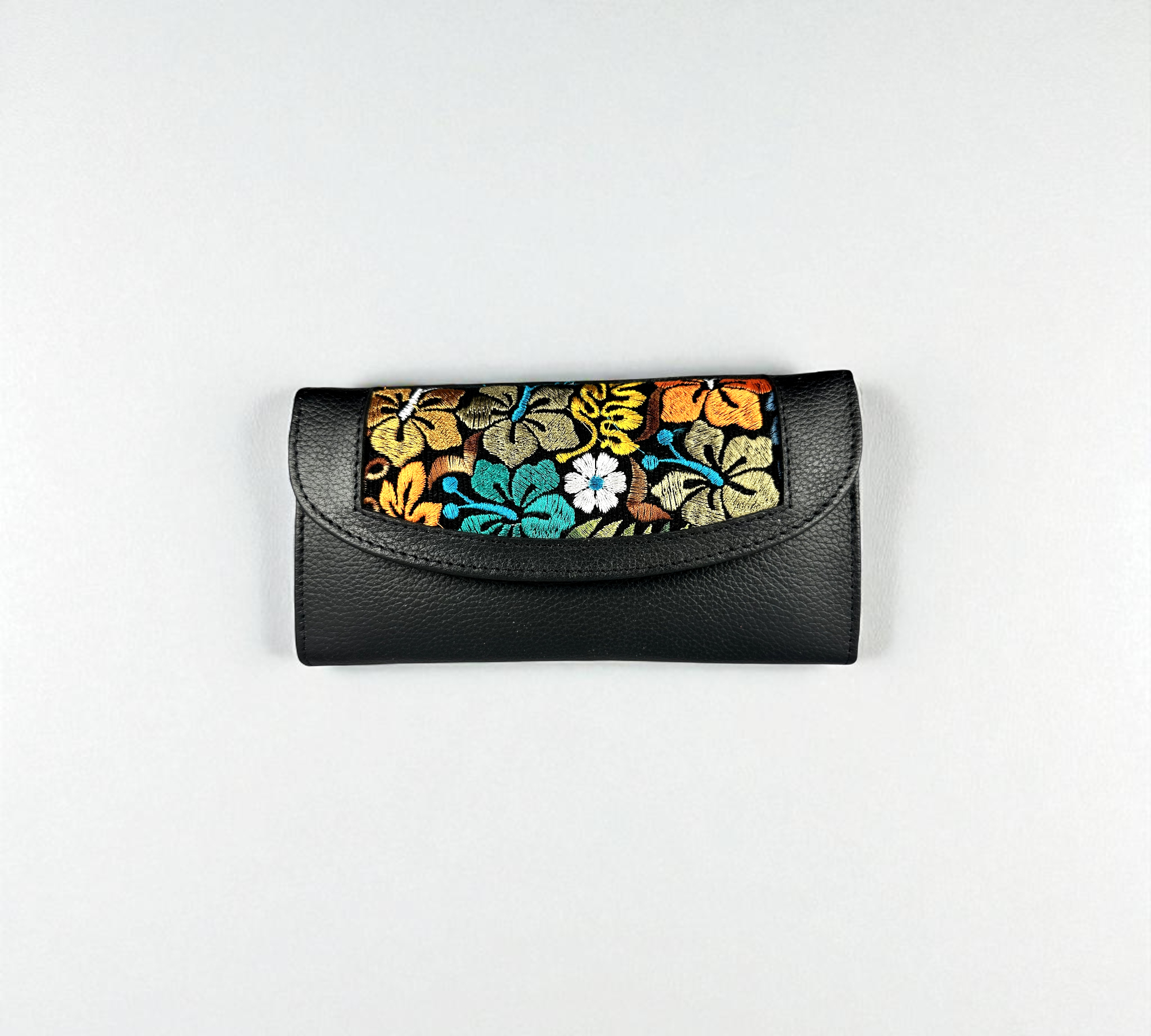 Billetera de mujer Abigail con Bordado