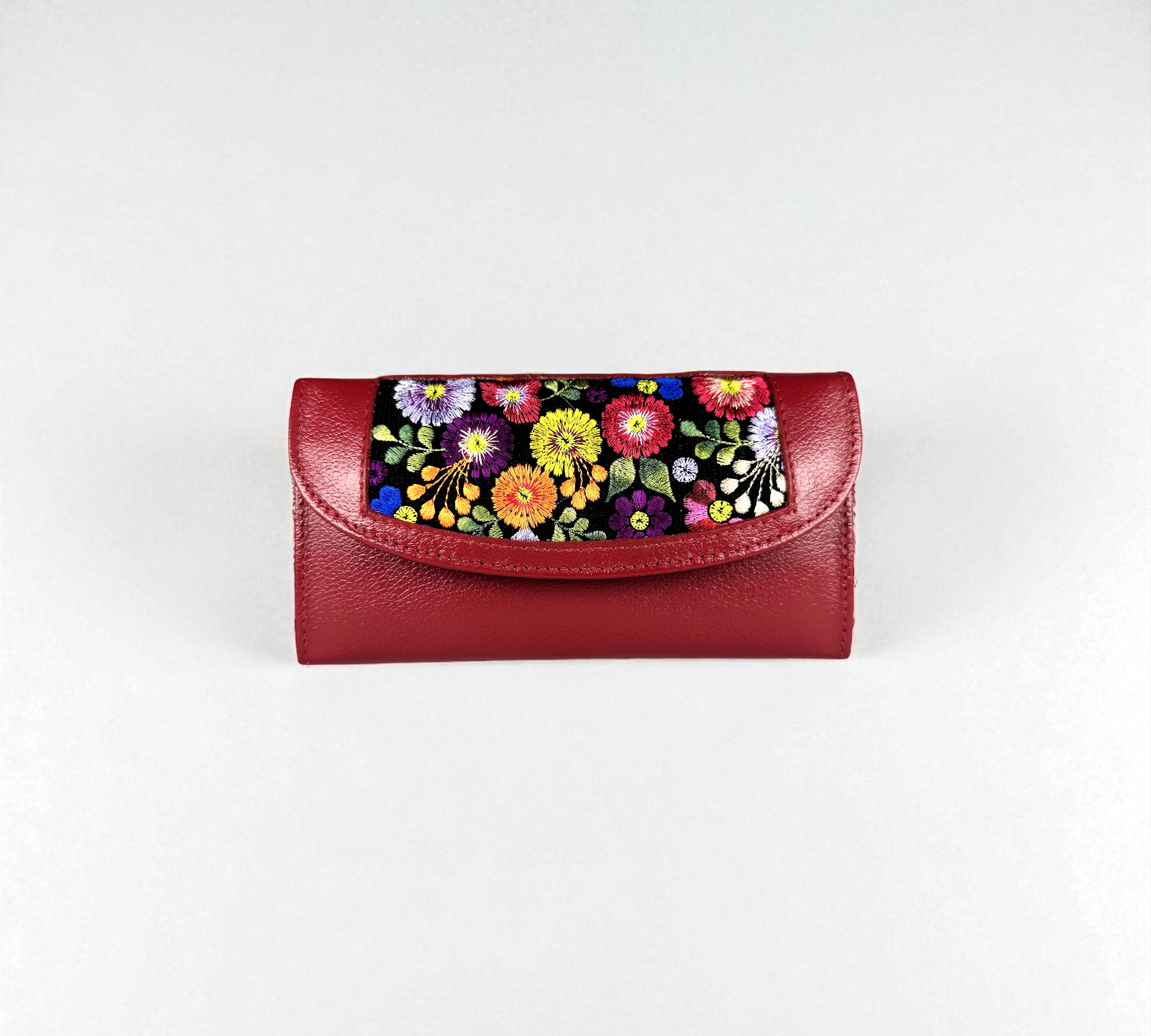 Billetera de mujer Abigail con Bordado