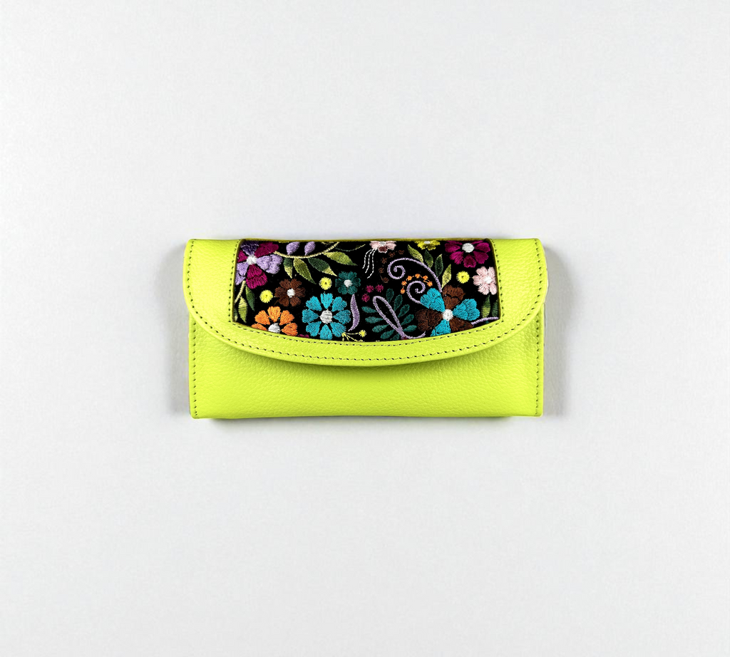 Billetera de mujer Abigail con Bordado
