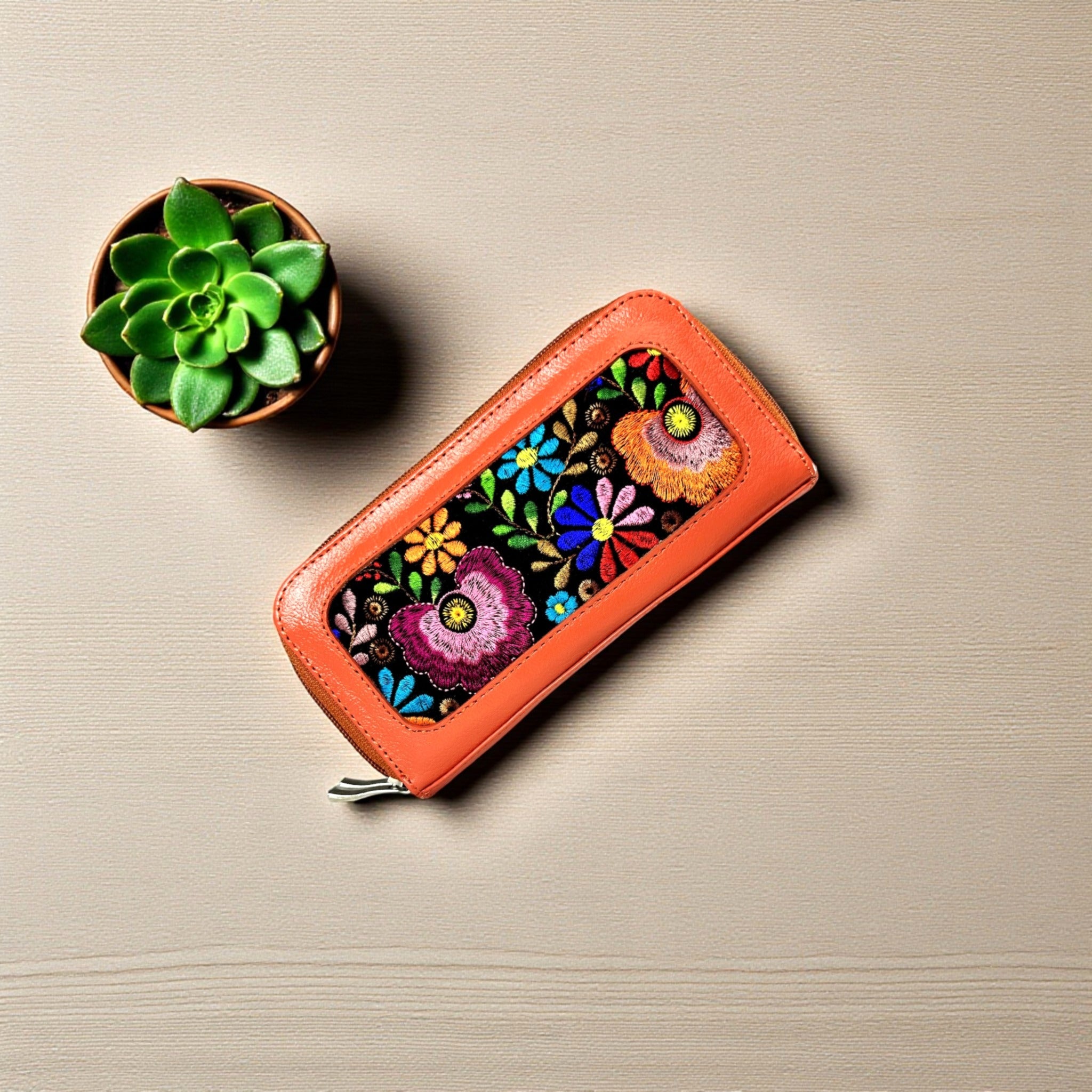 Billetera Sofia con Bordado