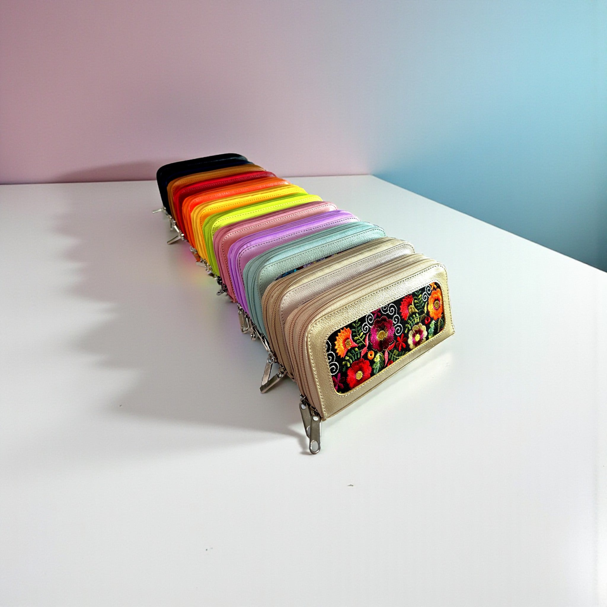 Billetera Sofia con Bordado