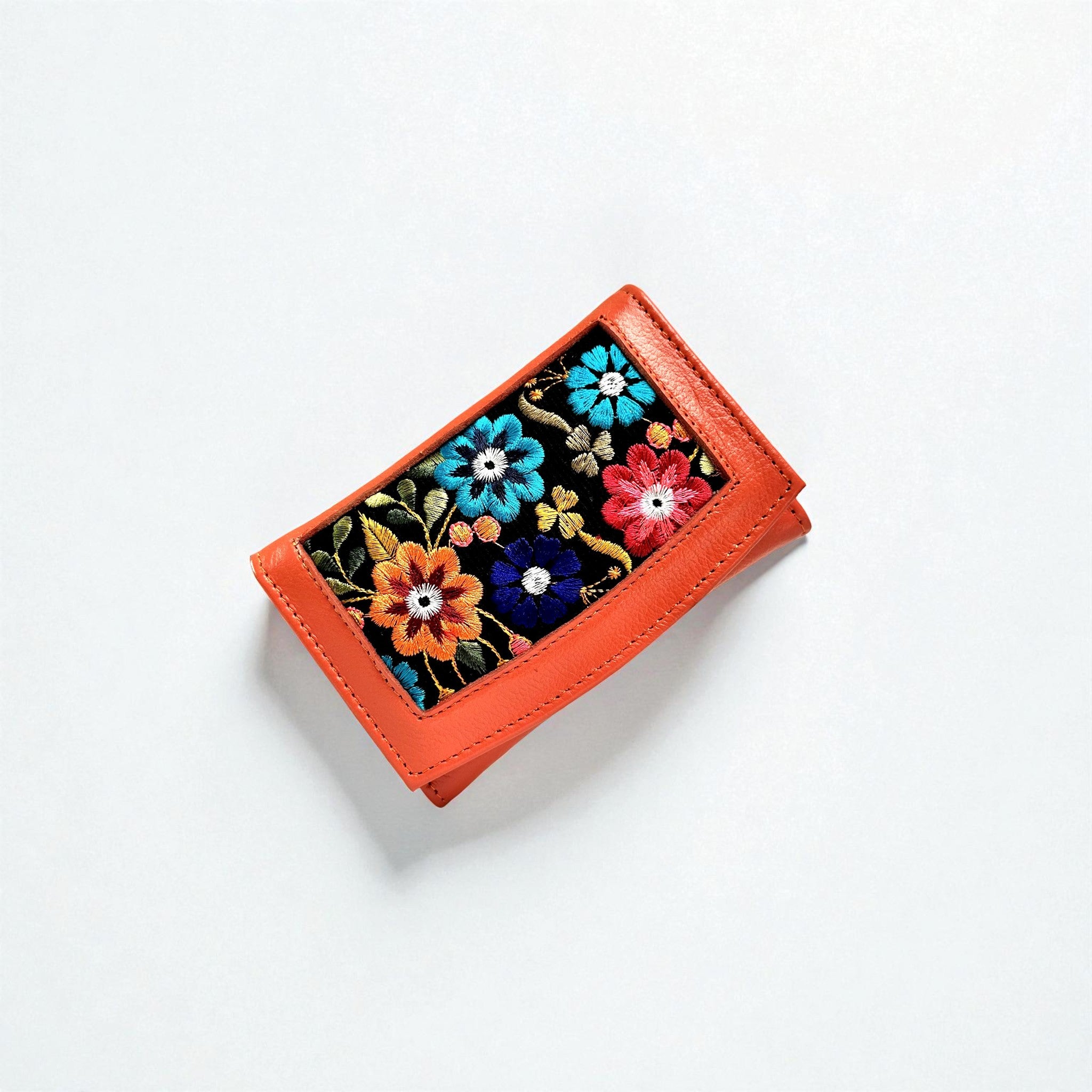 Billetera Andrea con Bordado