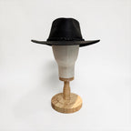 Sombrero de cuero